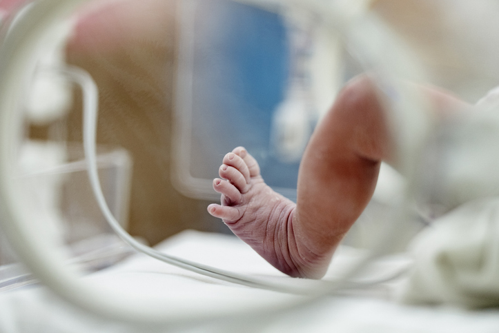 Photo shows the foot of a newborn baby in the hospital/Getty Images